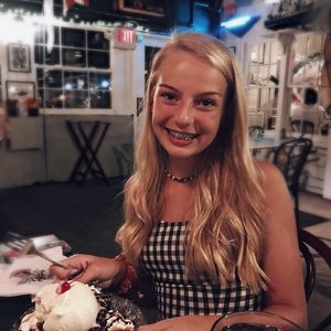 Meet your Posher, Jillian